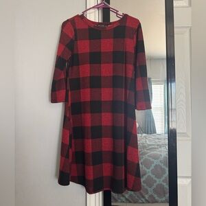 ❤️EUC❤️Red and Black Pink Lily Plaid Mini Dress size Medium